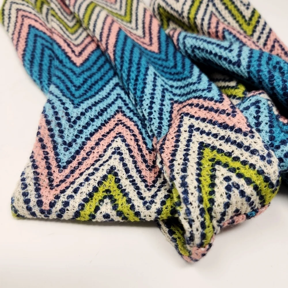 Unbranded | Women's Multicolored Chevron Pattern Infinity Scarf (One Size)